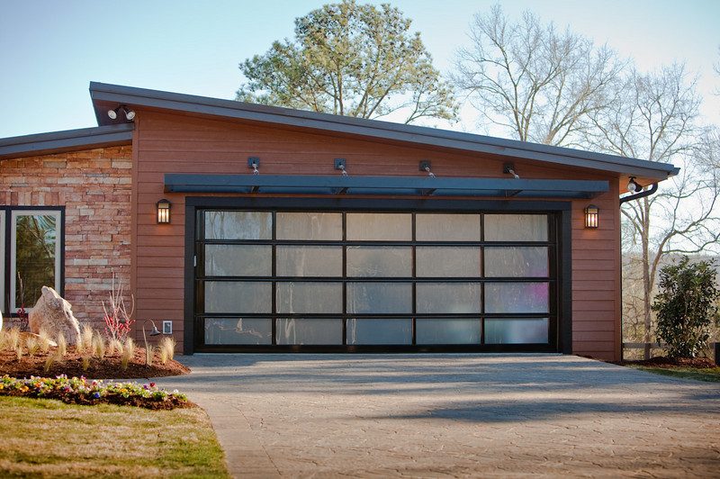 Avante Collection — Avante close up garage