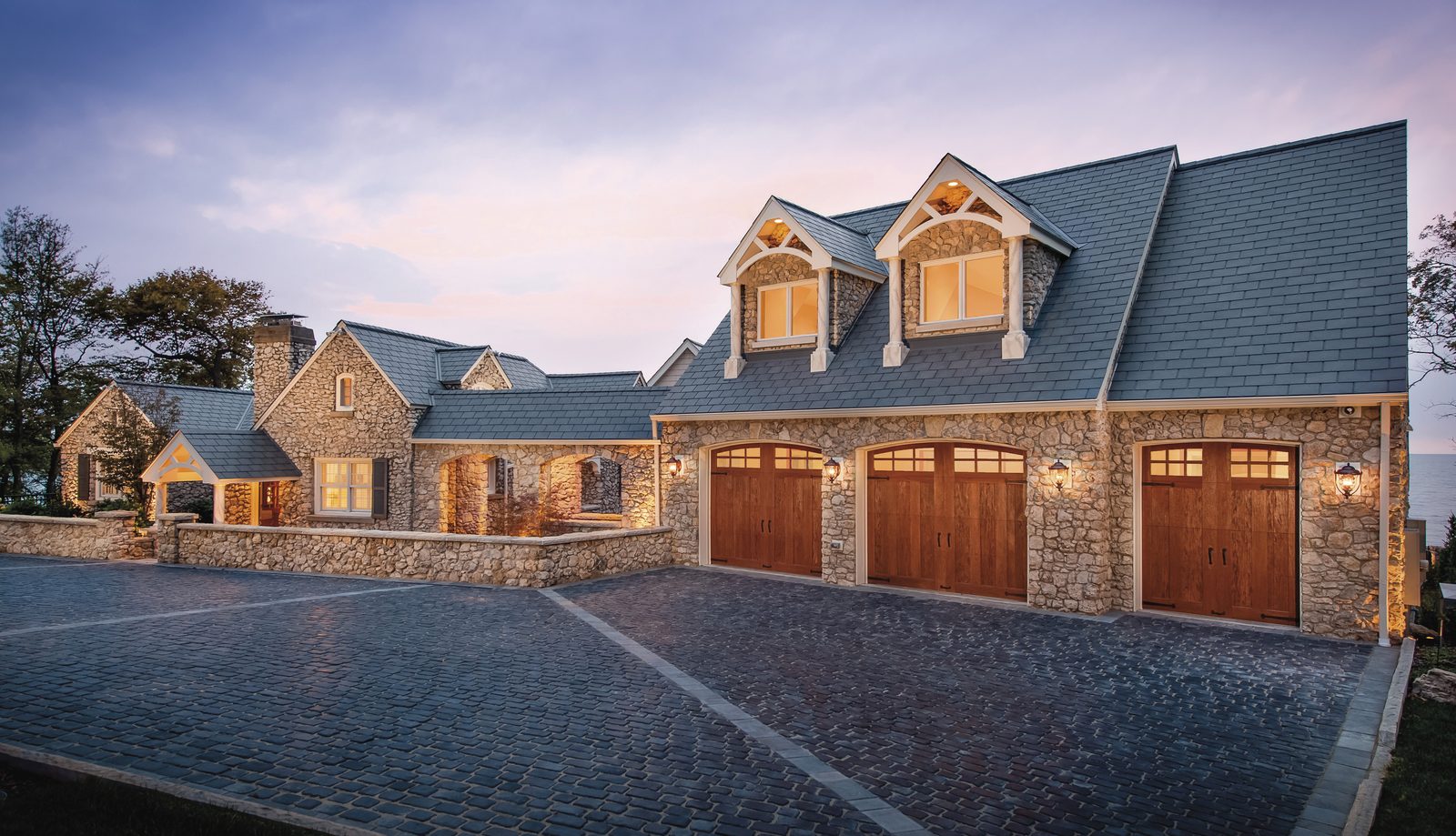 Canyon Ridge Collection — CanyonRidge D13 ARCH3 LE Dark 01