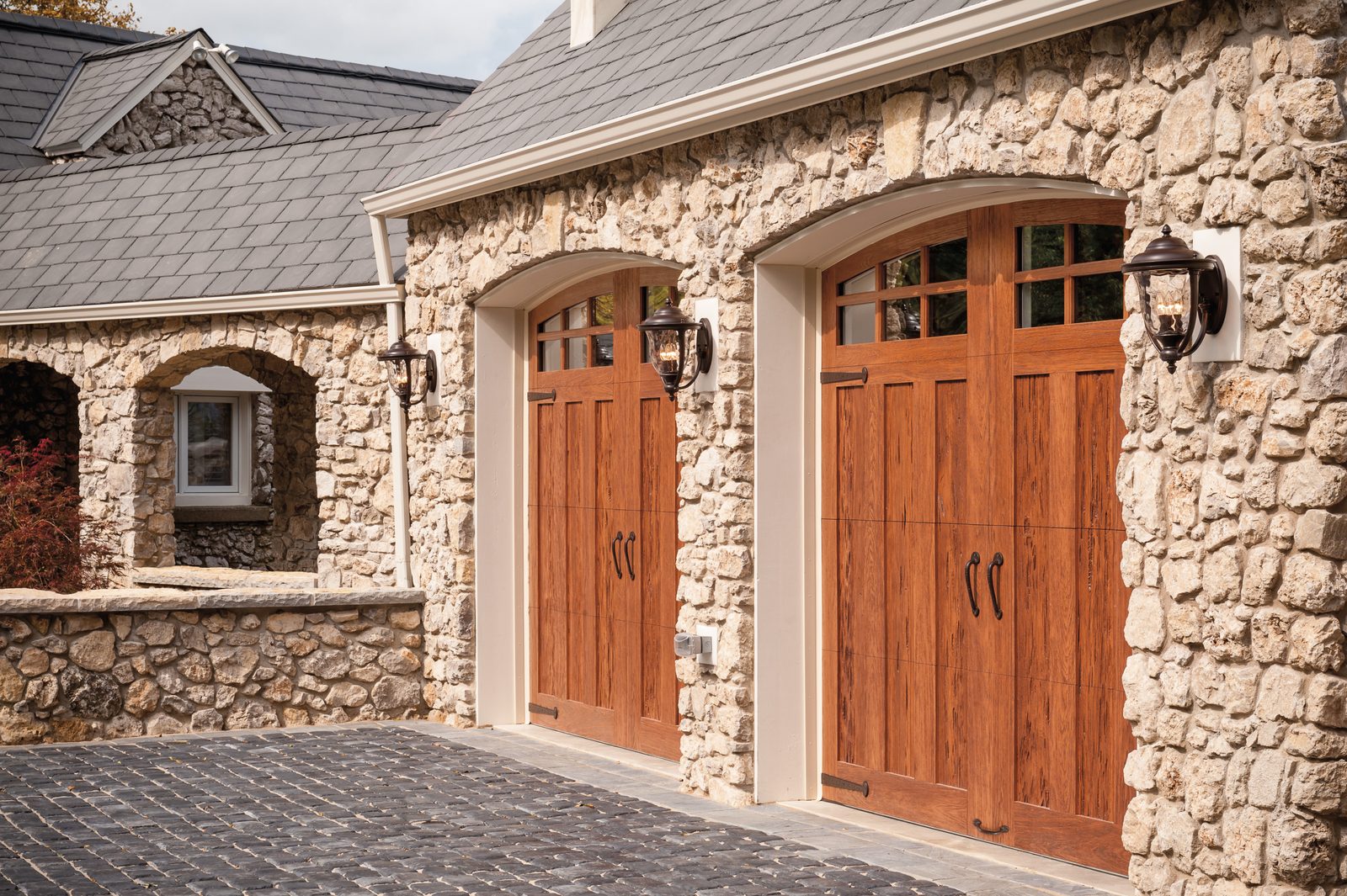 Canyon Ridge Collection — CanyonRidge D13 ARCH3 LE Dark 04