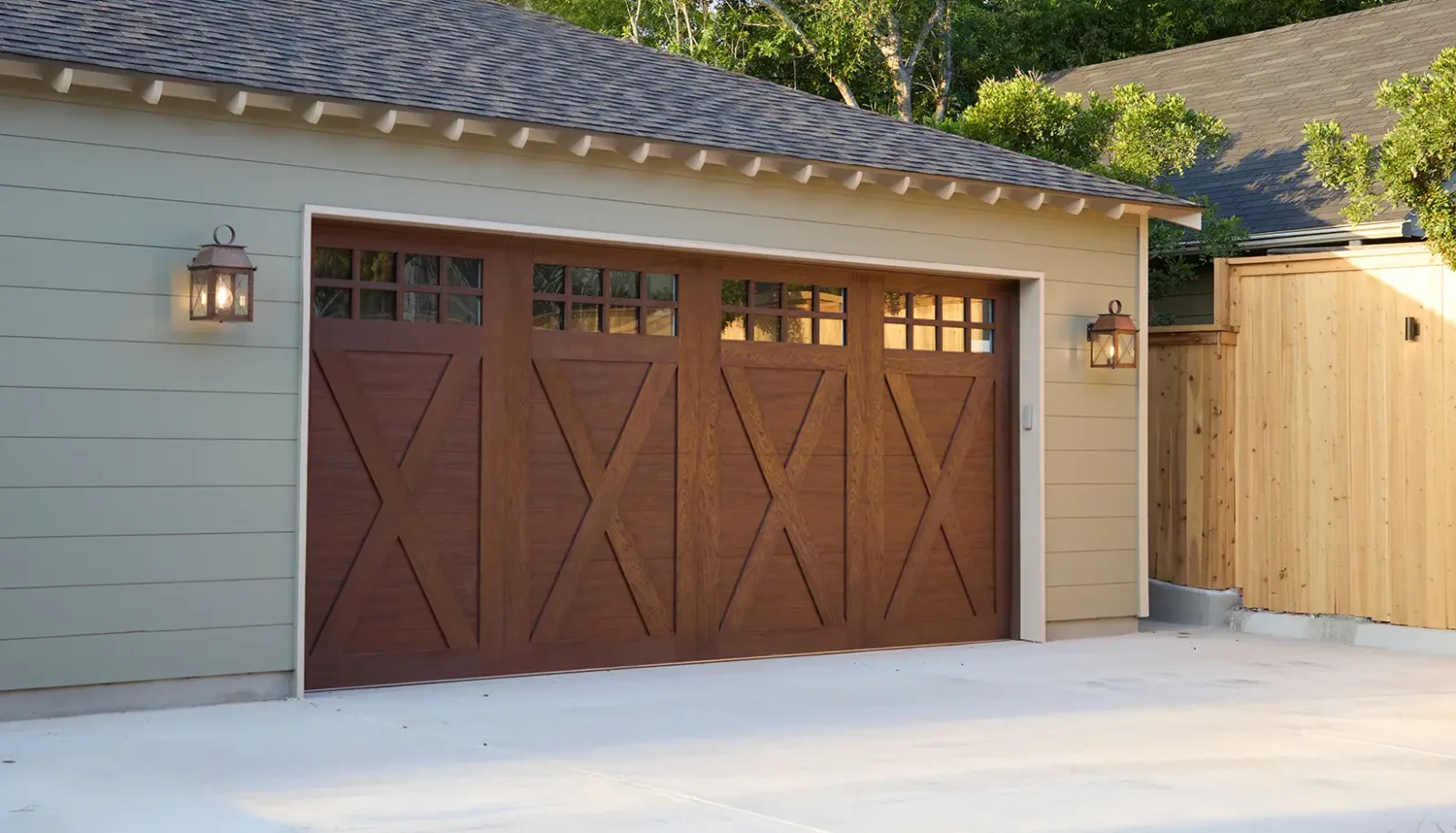 Canyon Ridge® Carriage House (4-Layer) — Cr4l D21 Sq24 Ugcypresswalnutl