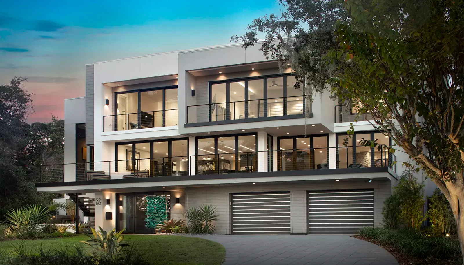 Canyon Ridge® Modern — Crmodern New American Home 822