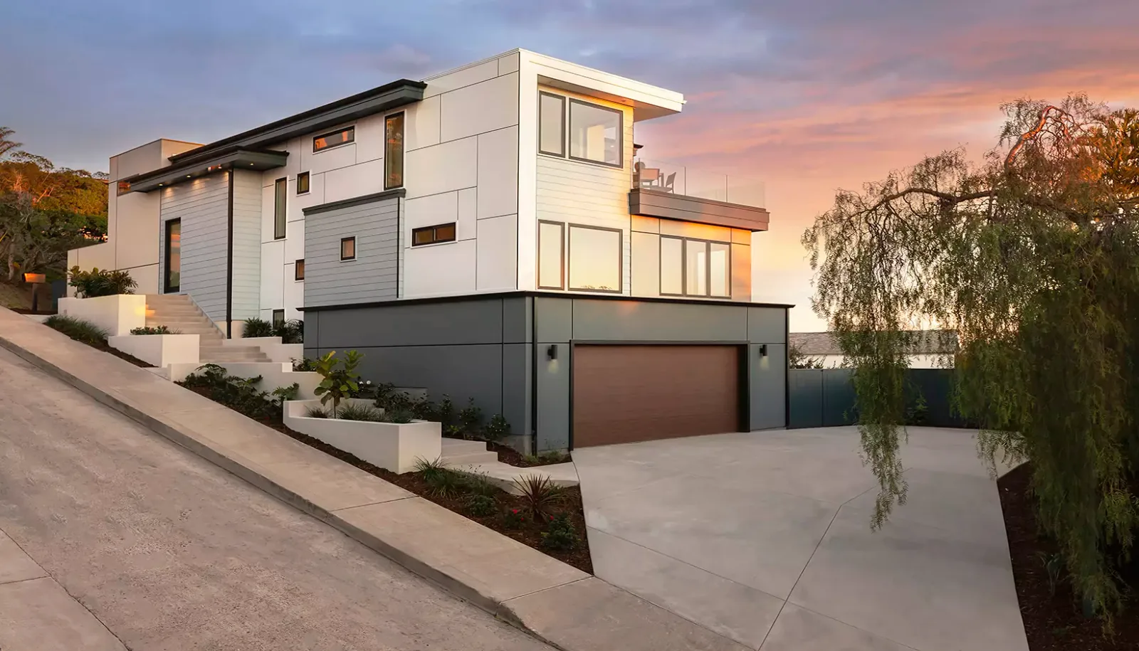 Modern Steel™ — Modern Steel Coastal 822