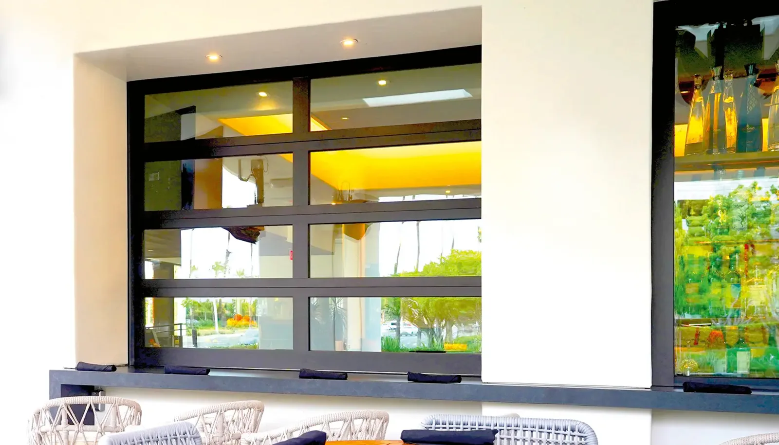 VertiStack® Clear Door — Vertistack822